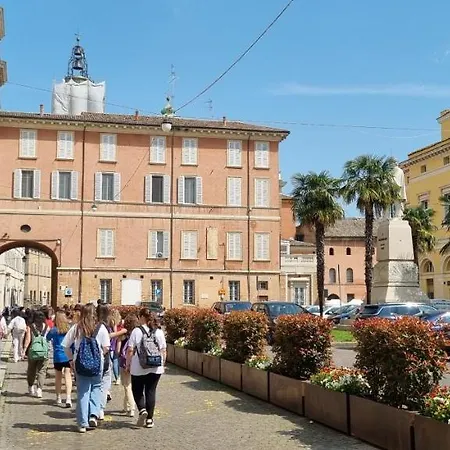 Ravenna, A Casa Di G Равенна