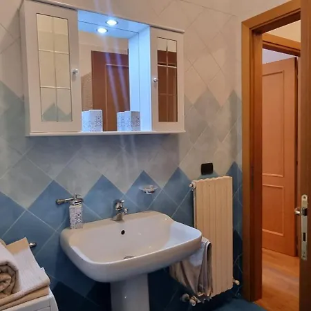 Ravenna, A Casa Di G Равенна